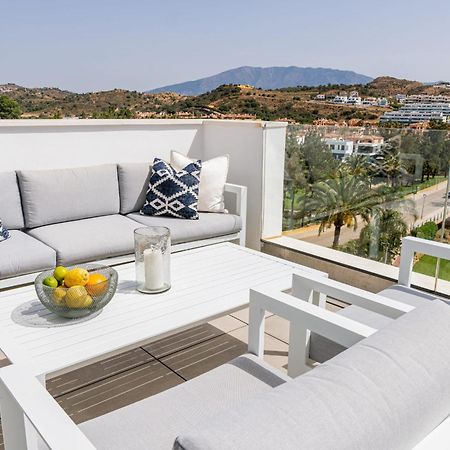 Апартаменти Magnificent Frontline Golf Penthouse In Navigolf Ла-Кала-де-Міхас Екстер'єр фото