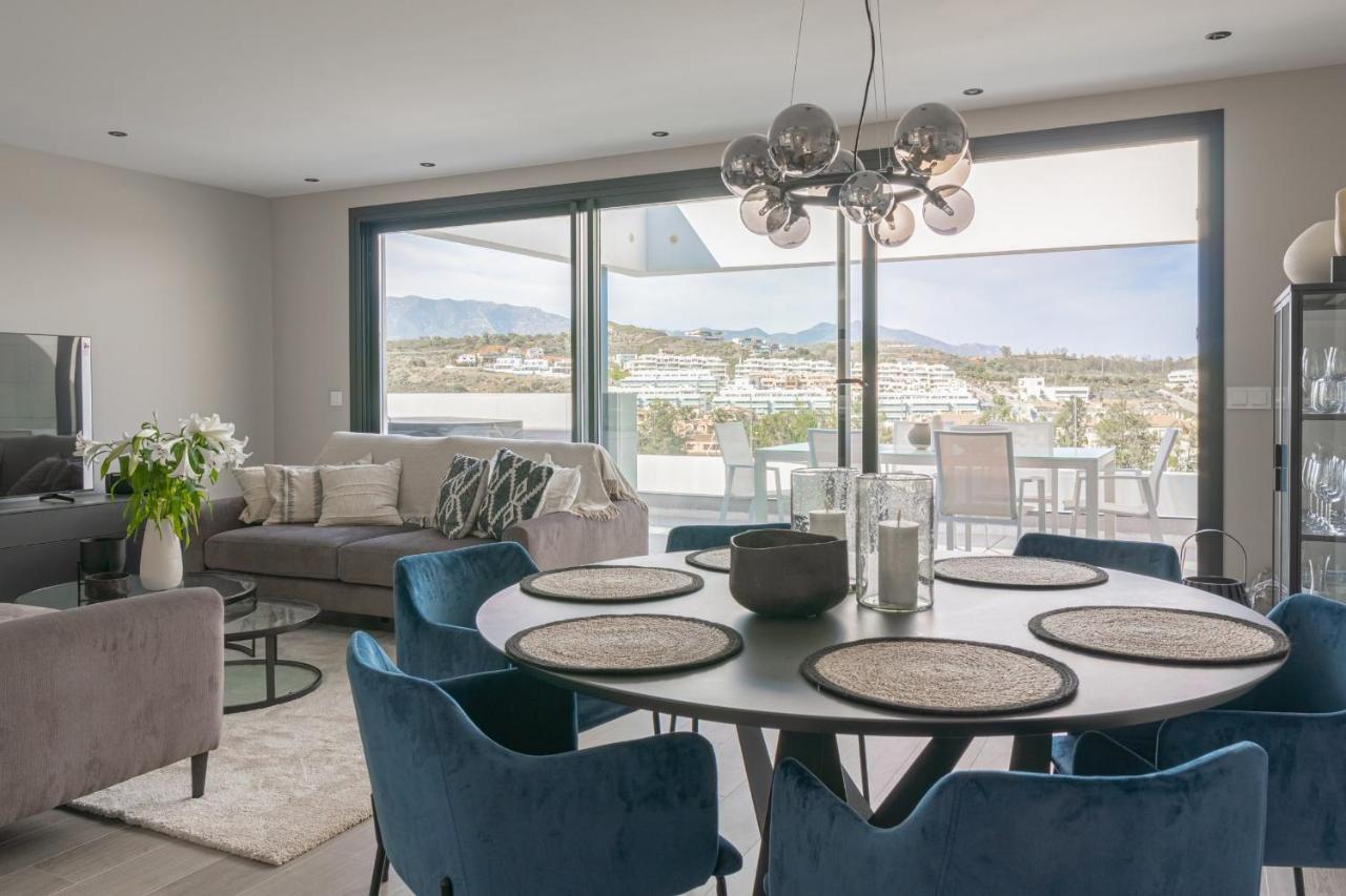 Апартаменти Magnificent Frontline Golf Penthouse In Navigolf Ла-Кала-де-Міхас Екстер'єр фото